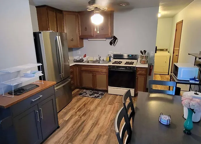 3 Bedroom Near Foundation Park * Centralia